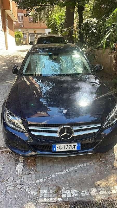 Usata Mercedes C300e 204 CV (150 kW) 2016 Blu/azzurro Station wagon