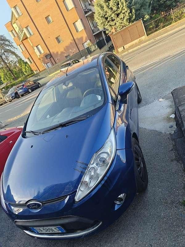 Usata Ford Fiesta Titanium 97 CV (71 kW) 2009 Utilitaria