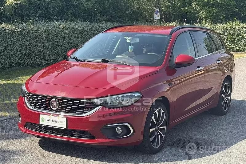 Usata Fiat Tipo S 120 CV (88 kW) 2017 Rosso Station wagon