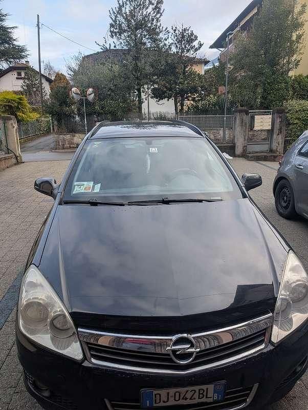 Usata Opel Astra Edition 120 CV (88 kW) 2007 Station wagon