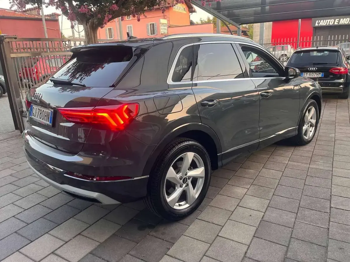 Usata Audi Q3 Advanced 150 CV (110 kW) 2022 Grigio SUV