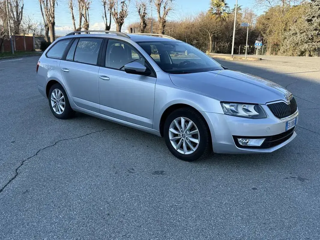 Usata Skoda Octavia G-TEC Active 110 CV (80 kW) 2014 Station wagon