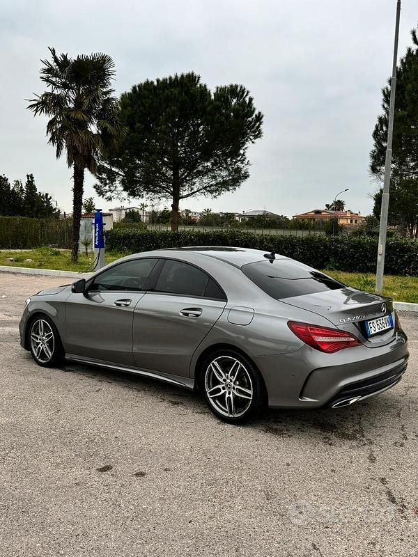 Usata Mercedes CLA200 Premium 136 CV (100 kW) 2018 Grigio Berlina