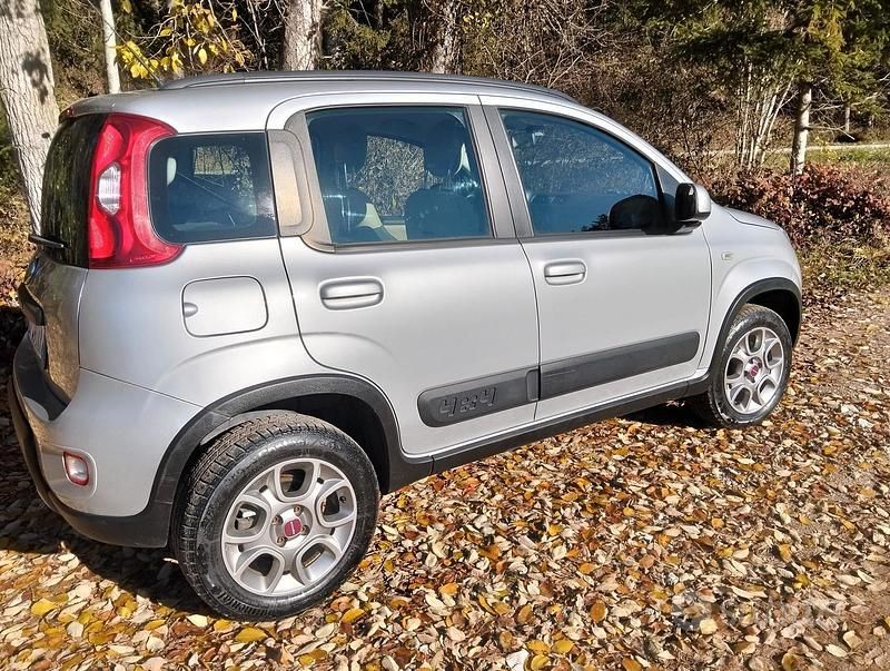 Usata Fiat Panda 4x4 75 CV (55 kW) 2013 Utilitaria
