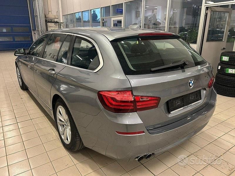 Begagnad BMW 520 Efficient Dynamics 184 HK (135 kW) 2014 Grå Sedan
