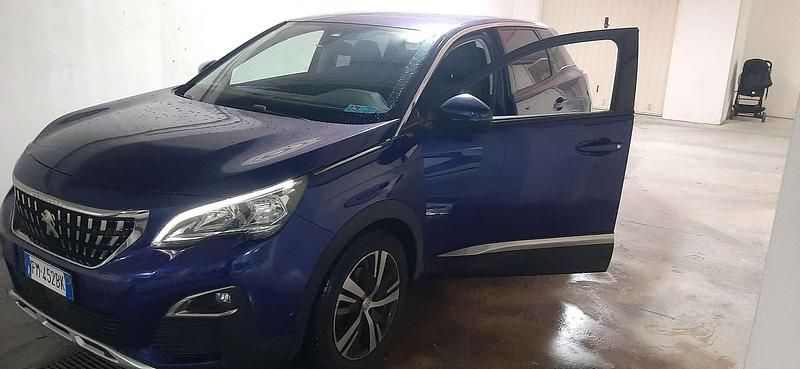 Usata Peugeot 3008 Active 120 CV (88 kW) 2017 Blu/azzurro SUV