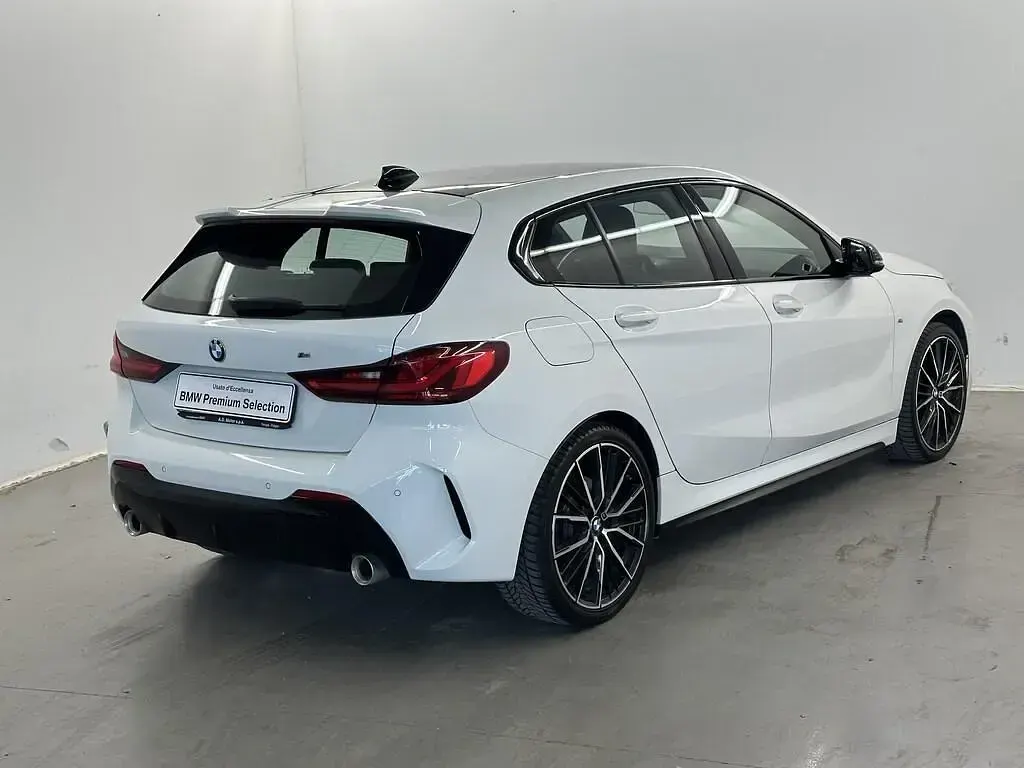 Usata BMW 120 M Sport 190 CV (139 kW) 2022 Bianco Utilitaria