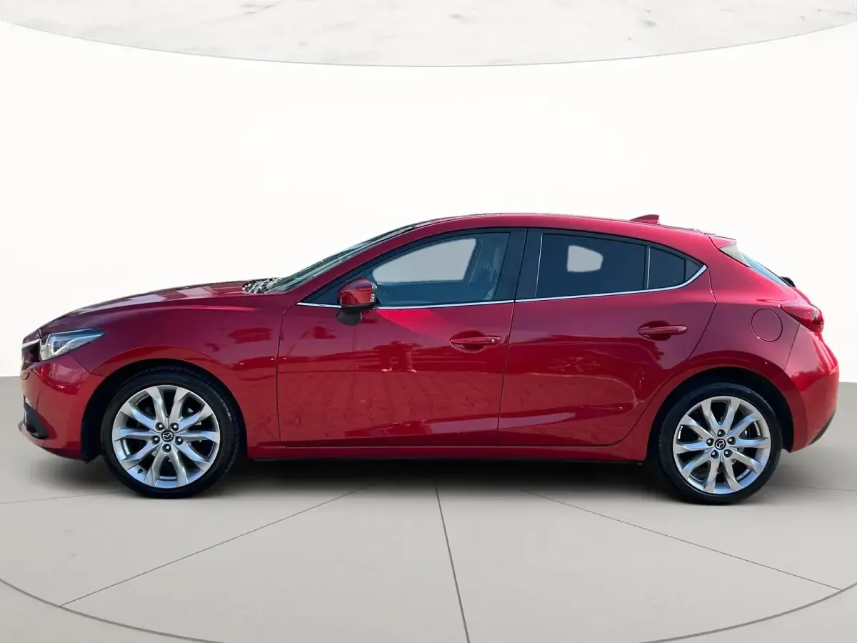 Usata Mazda 3 Evolve 105 CV (77 kW) 2016 Rosso Berlina