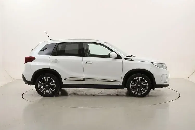 Usata Suzuki Vitara 114 CV (83 kW) 2022 Bianco SUV