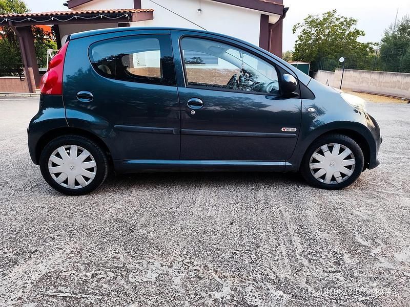 Usata Peugeot 107 68 CV (50 kW) 2007 Nero Utilitaria