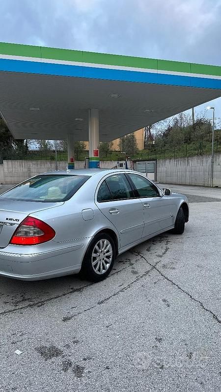 Occasion Mercedes E220 Elegance 170 ch (125 kW) 2008 Gris Berline