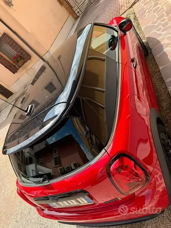 Usata Mini Cooper SE 75 kW (102 CV) 2023 Rosso Utilitaria