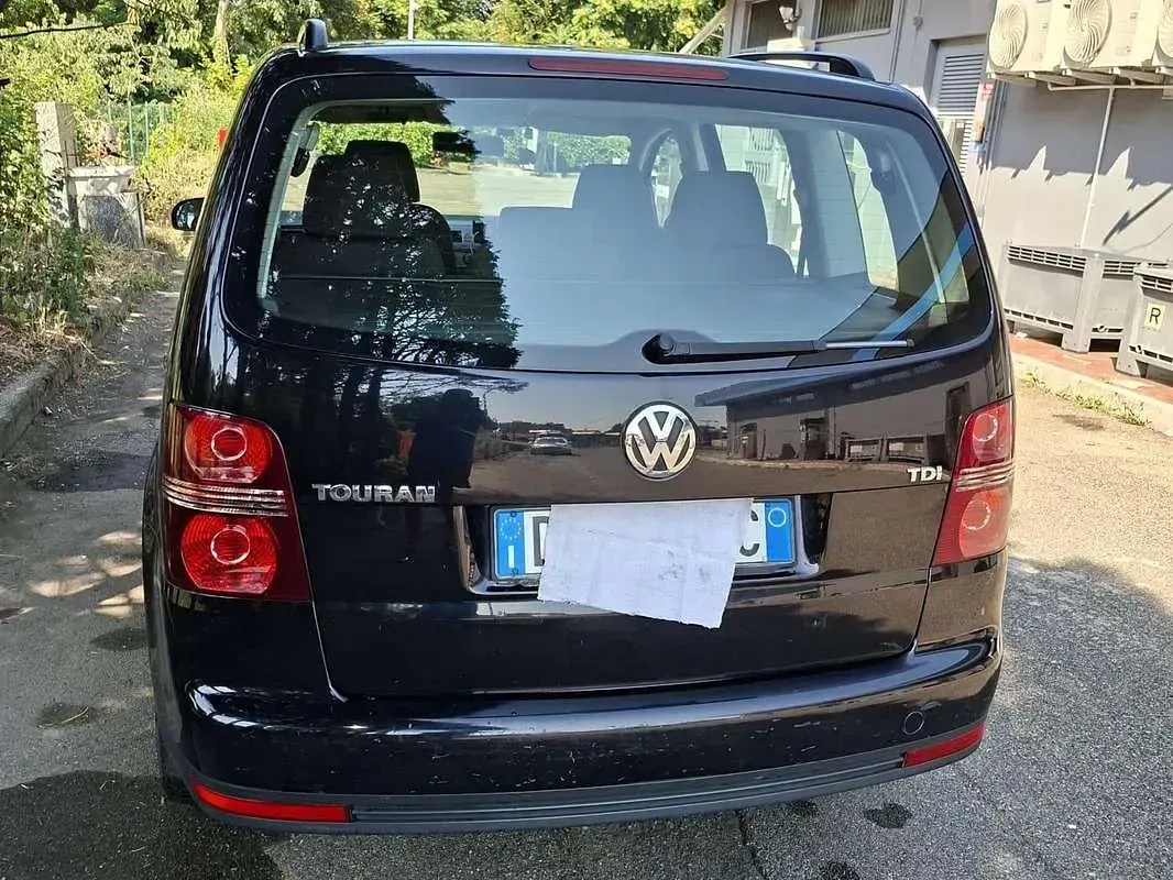Usata VW Touran Highline 105 CV (77 kW) 2007 Nero Monovolume