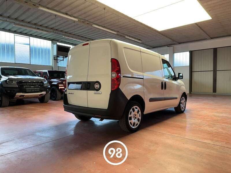 Bianco Usata 2022 Fiat Doblò Monovolume | 8300 € (Buon prezzo) - Immagine 1/1
