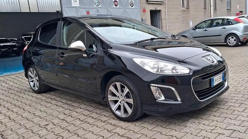 Usata Peugeot 308 Premium 120 CV (88 kW) 2011 Nero Berlina
