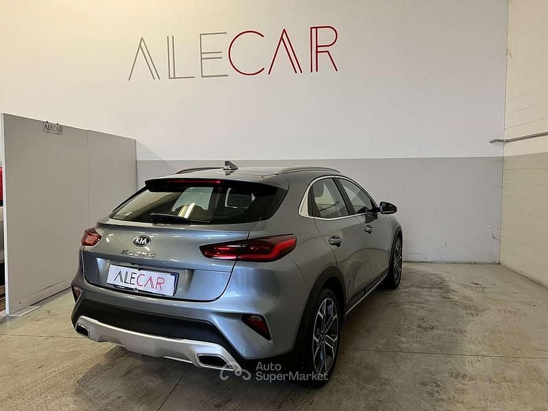 Usata Kia XCeed Style 140 CV (102 kW) 2019 Lunar silver SUV