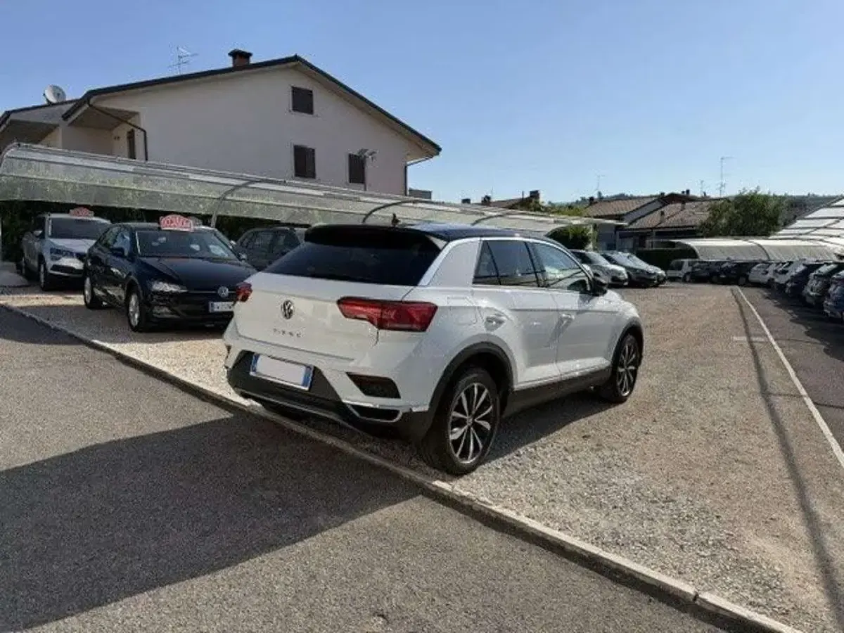 Usata VW T-Roc Style 116 CV (85 kW) 2018 Bianco SUV