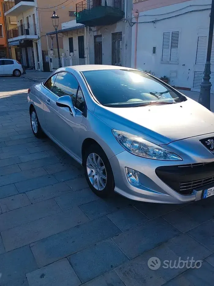 Usata Peugeot 308 CC 112 CV (82 kW) 2010 Grigio Cabrio