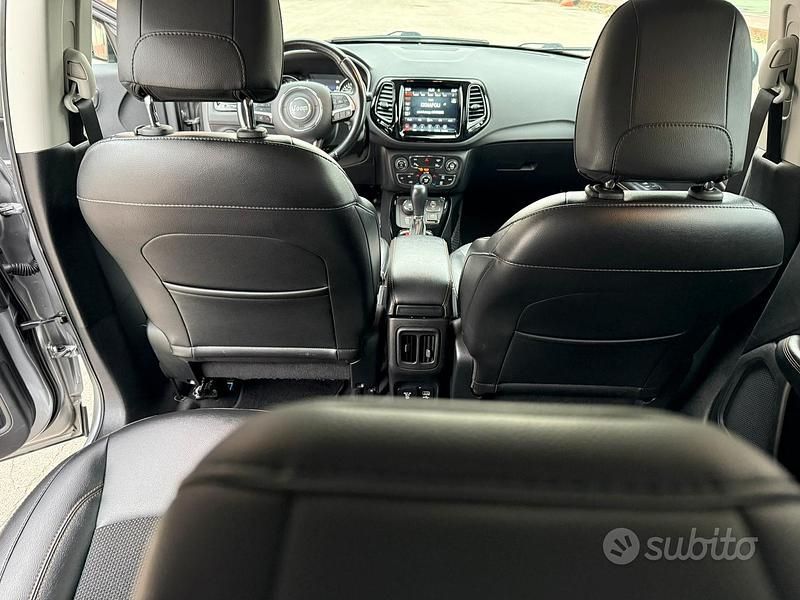 Usata Jeep Compass 140 CV (102 kW) 2021 Grigio SUV