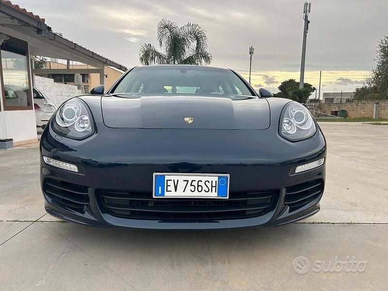Usata Porsche Panamera 300 CV (220 kW) 2014 Blu Utilitaria