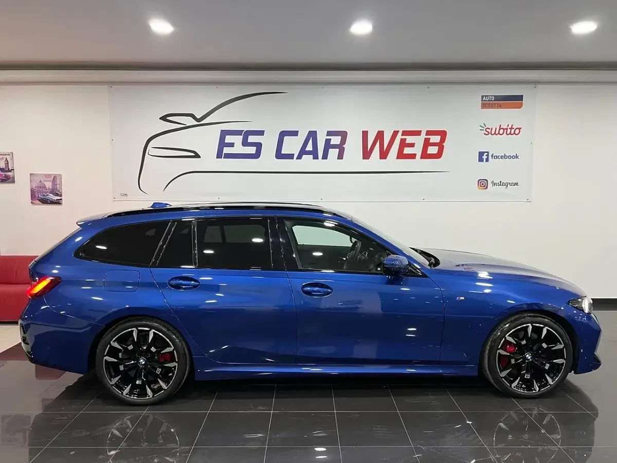 Begagnad BMW 320e M Sport 190 HK (139 kW) 2024 Blå Kombi