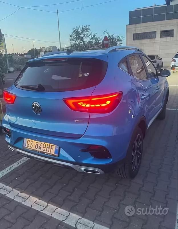 Usata MG ZS Luxury 2024 Blu SUV