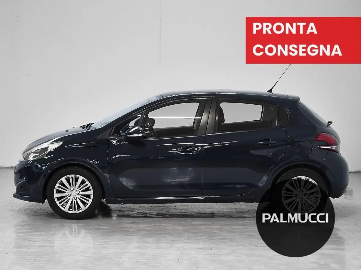Usata Peugeot 208 Allure 82 CV (60 kW) 2017 Grigio Utilitaria