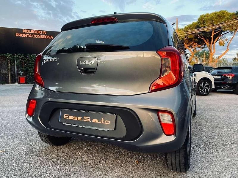 Usata Kia Picanto Urban 67 CV (49 kW) 2023 Grigio Utilitaria