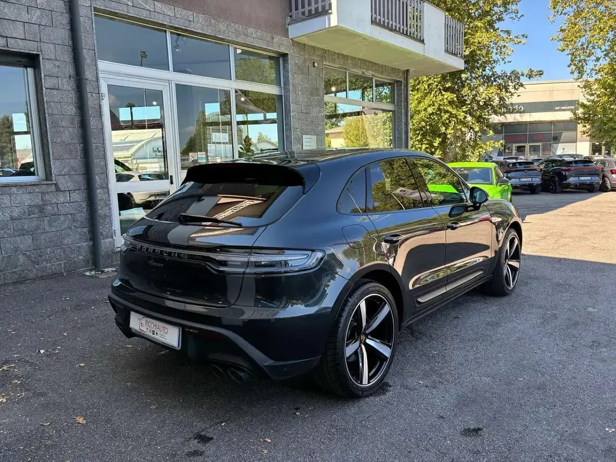 Usata Porsche Macan 265 CV (194 kW) 2023 Grigio SUV