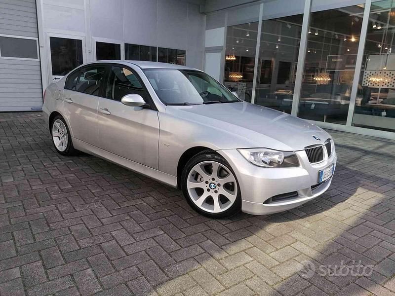Usata BMW 320 Efficient Dynamics 163 CV (119 kW) 2006 Grigio Berlina