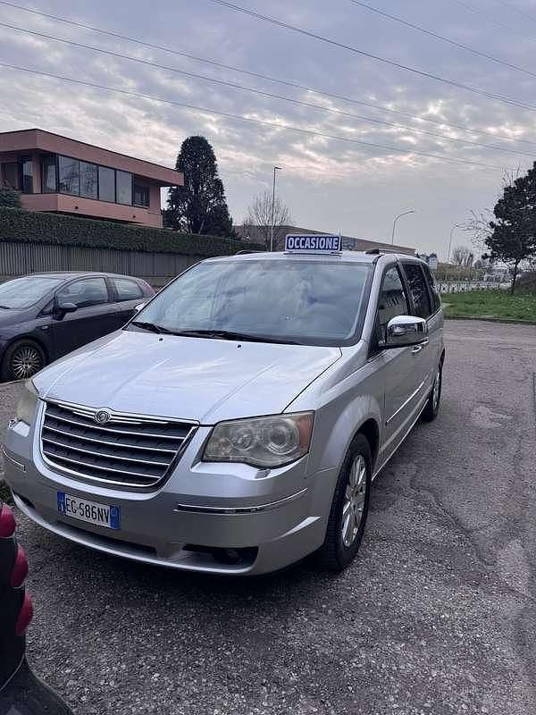 Usata Chrysler Grand Voyager 163 CV (119 kW) 2011 Monovolume
