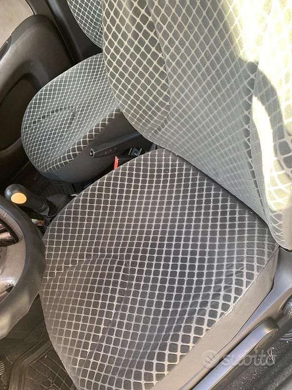 Usata Nissan Micra 2005