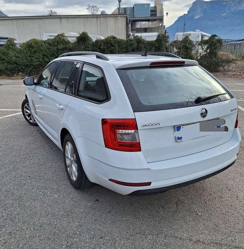 Usata Skoda Octavia Ambition 150 CV (110 kW) 2017 Bianco Station wagon