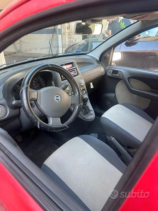 Rosso Usata 2007 Fiat Panda Due volumi | 2000 € - Immagine 1/4
