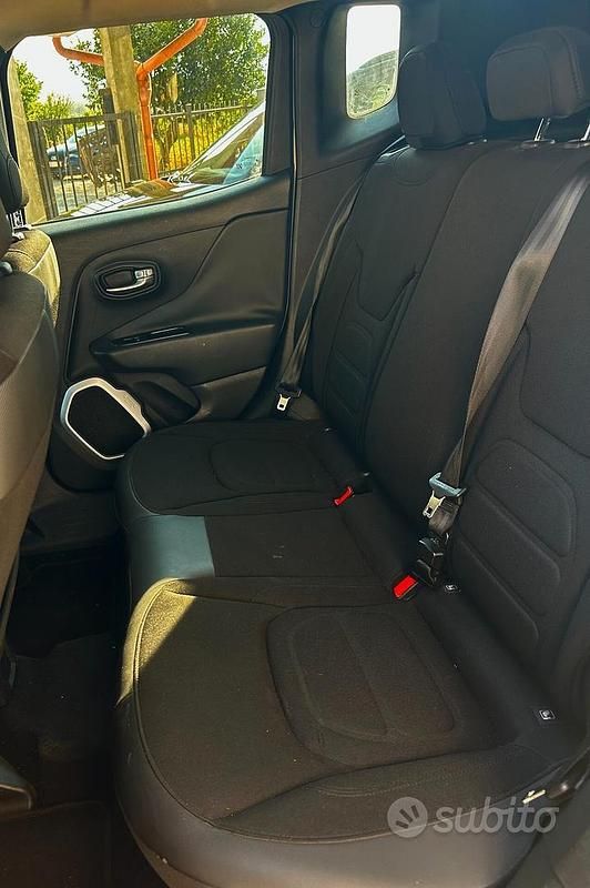 Usata Jeep Renegade Limited 140 CV (102 kW) 2015 Bianco SUV