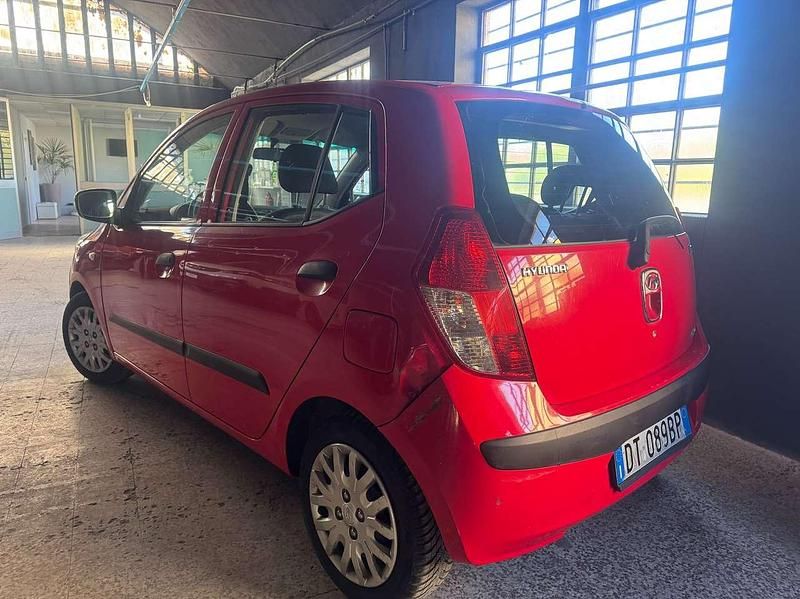 Usata Hyundai i10 Active 65 CV (47 kW) 2008 Rosso Utilitaria