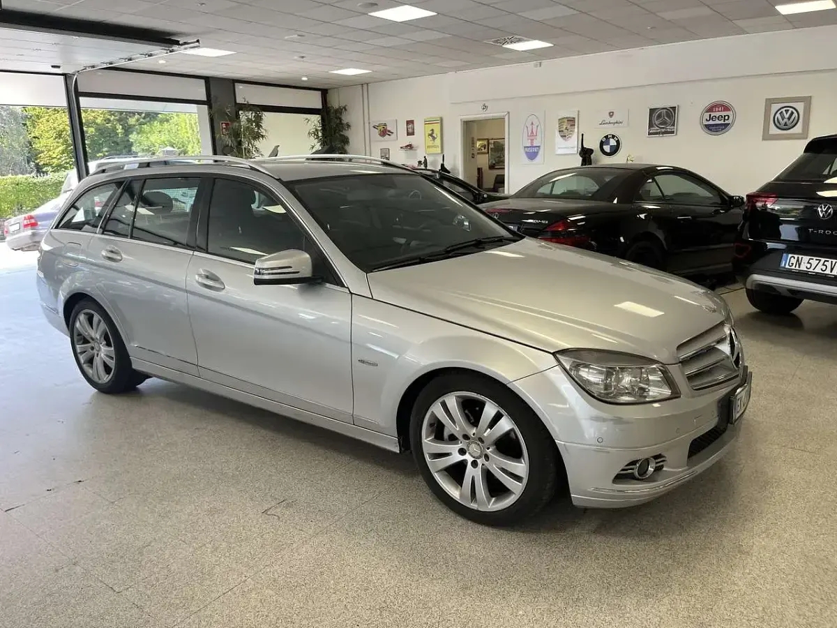 Usata Mercedes C220 Avantgarde 170 CV (125 kW) 2011 Argento Station wagon