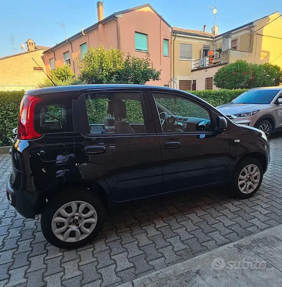 Usata Fiat Panda Easy 71 CV (52 kW) 2020 Nero Utilitaria