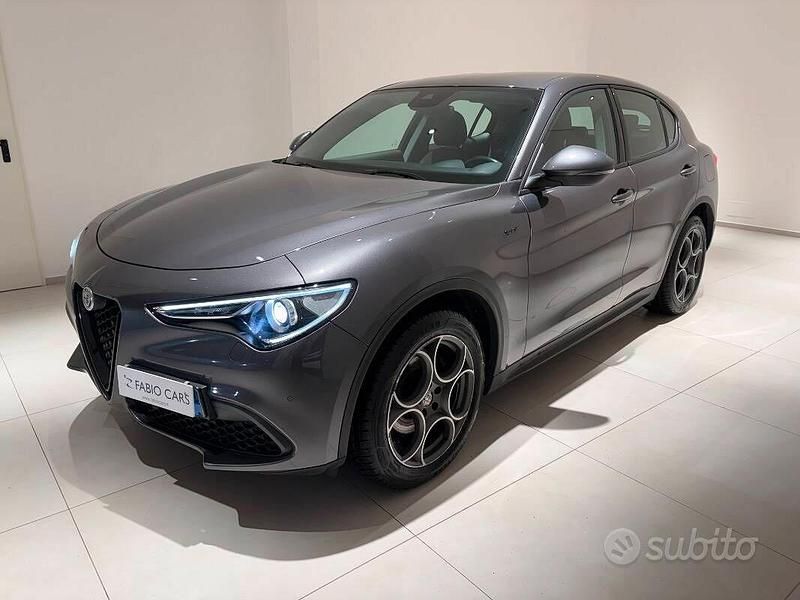 Usata Alfa Romeo Stelvio Sprint 190 CV (139 kW) 2021 Grigio SUV