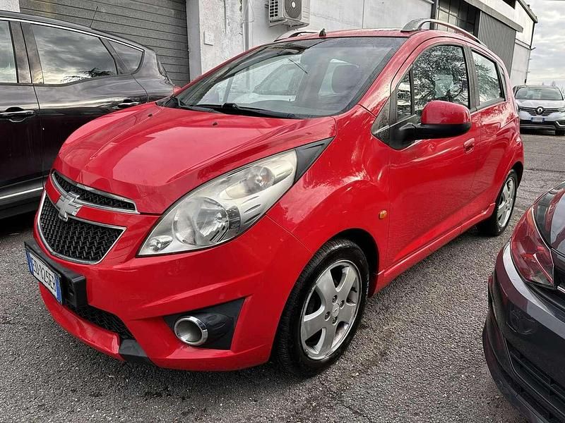Rosso Usata 2010 Chevrolet Spark LS Utilitaria | 2990 € (Buon prezzo) - Immagine 1/4
