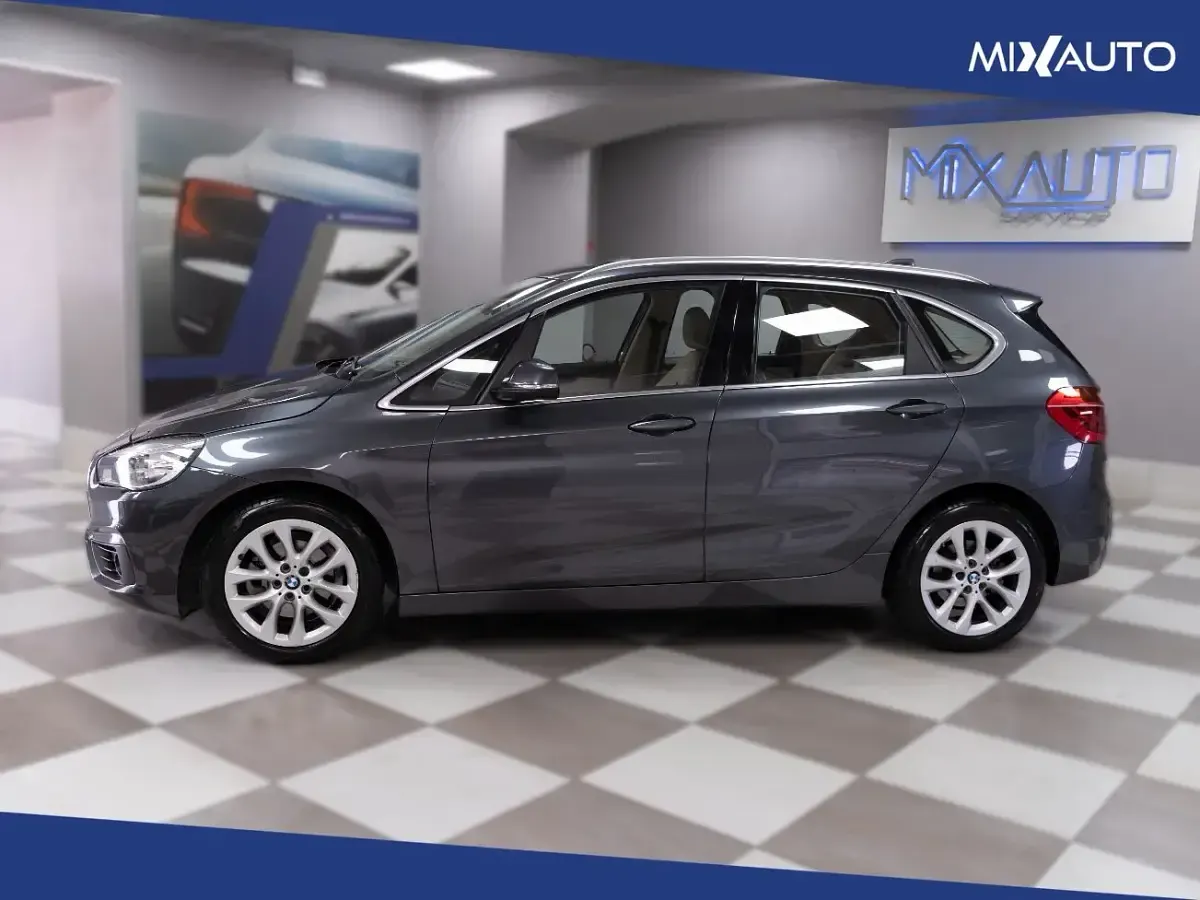 Usata BMW 218 Efficient Dynamics 150 CV (110 kW) 2016 Grigio Monovolume