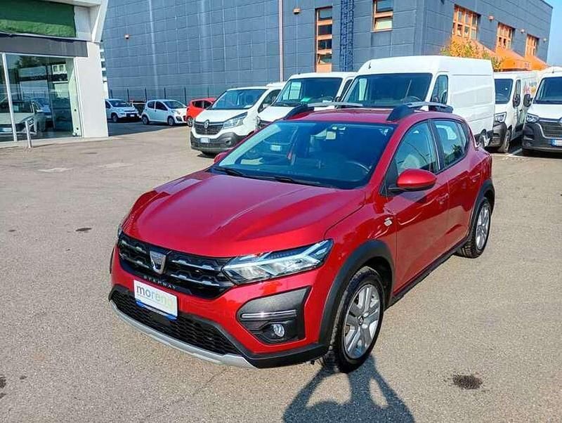 Rosso Usata 2022 Dacia Sandero Comfort Due volumi | 14.490 € (Buon prezzo) - Immagine 1/4