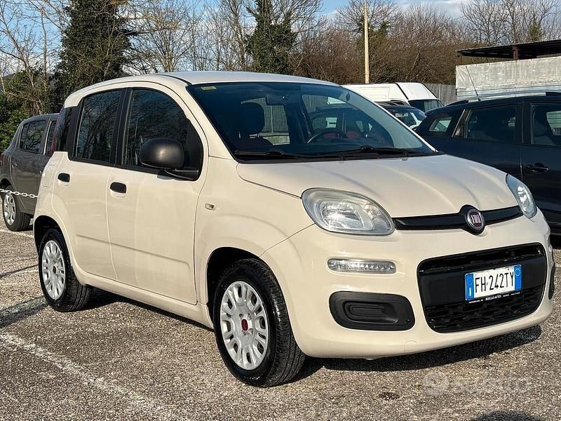 Usata Fiat Panda 69 CV (50 kW) 2017 Beige Utilitaria