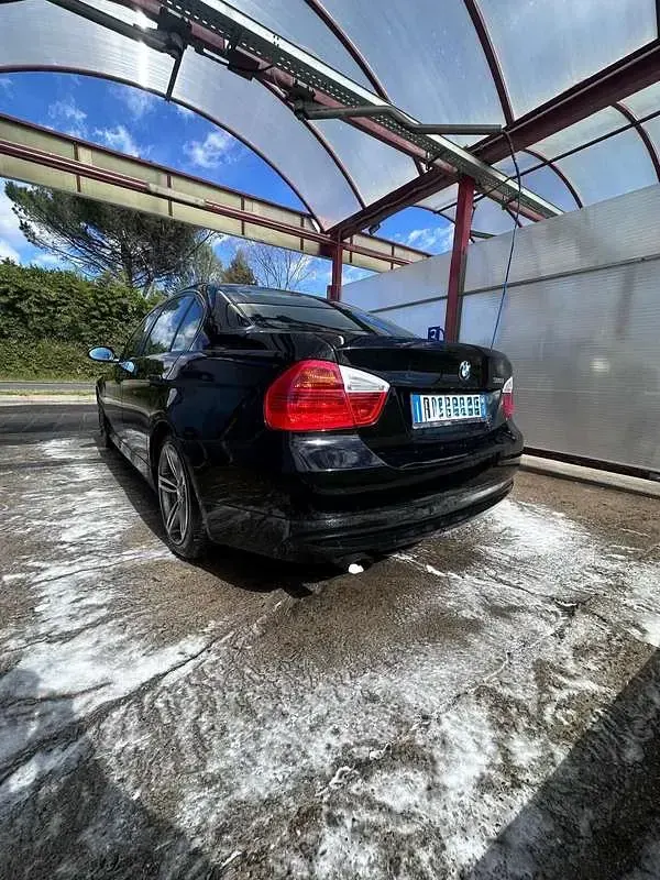 Usata BMW 318 129 CV (94 kW) 2006 Nero Berlina
