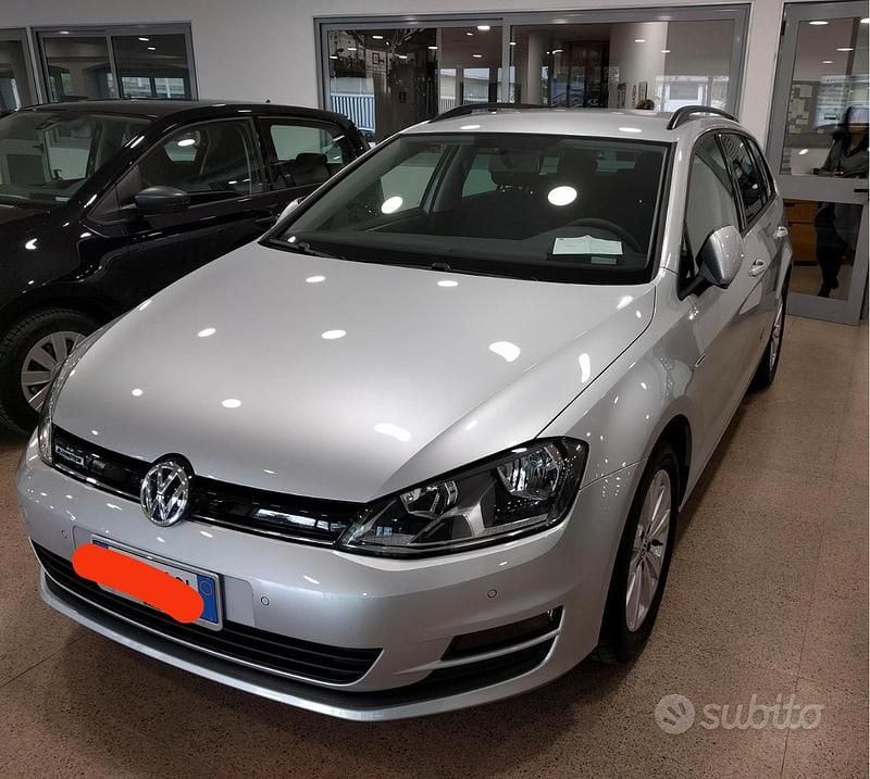 Grigio Usata 2016 VW Golf VII Comfortline Station wagon | 7999 € (Buon prezzo) - Immagine 1/4