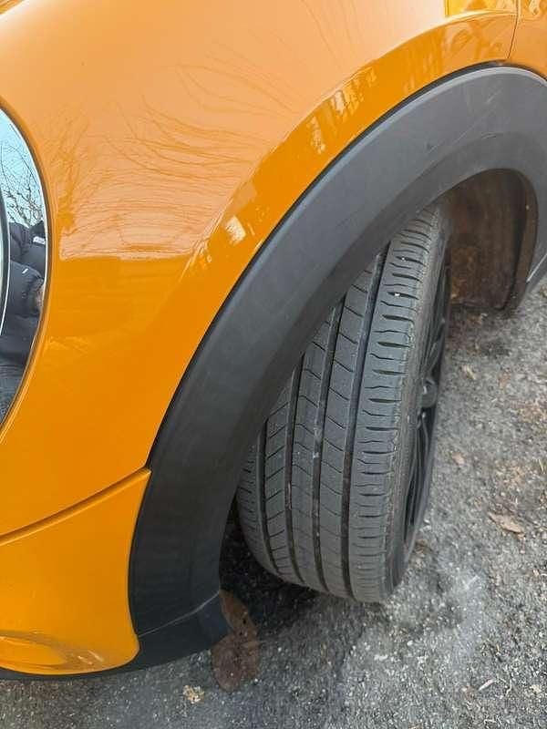 Usata Mini Cooper Coupé 116 CV (85 kW) 2014 Giallo Coupé