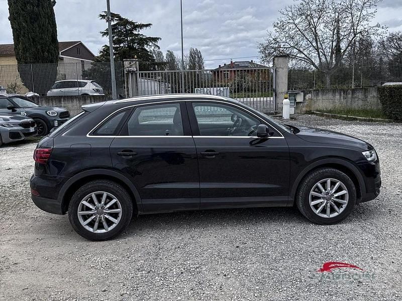 Usata Audi Q3 Advanced Plus 140 CV (102 kW) 2012 Nero SUV