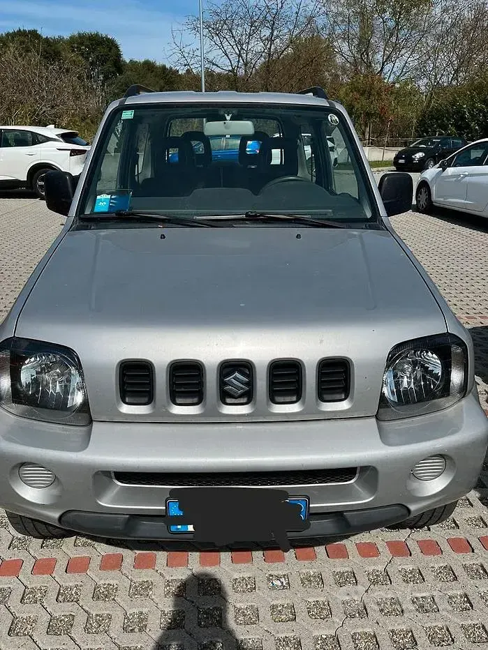 Usata Suzuki Jimny 80 CV (58 kW) 2005 Grigio SUV