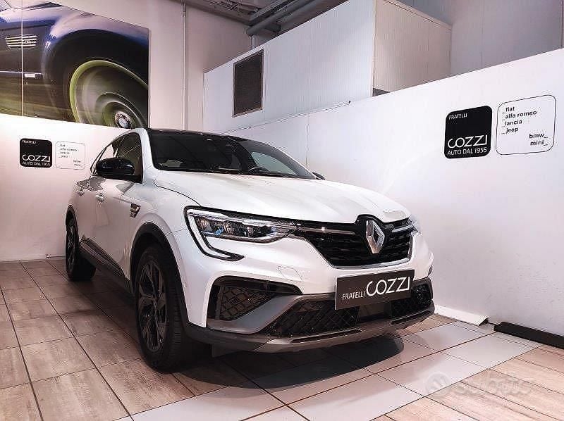 Usata Renault Arkana R.S. 145 CV (106 kW) 2022 Bicolore nero / bianco SUV