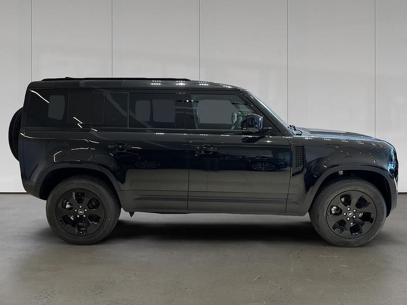 Usata Land Rover Defender S 200 CV (147 kW) 2025 Santorini black SUV